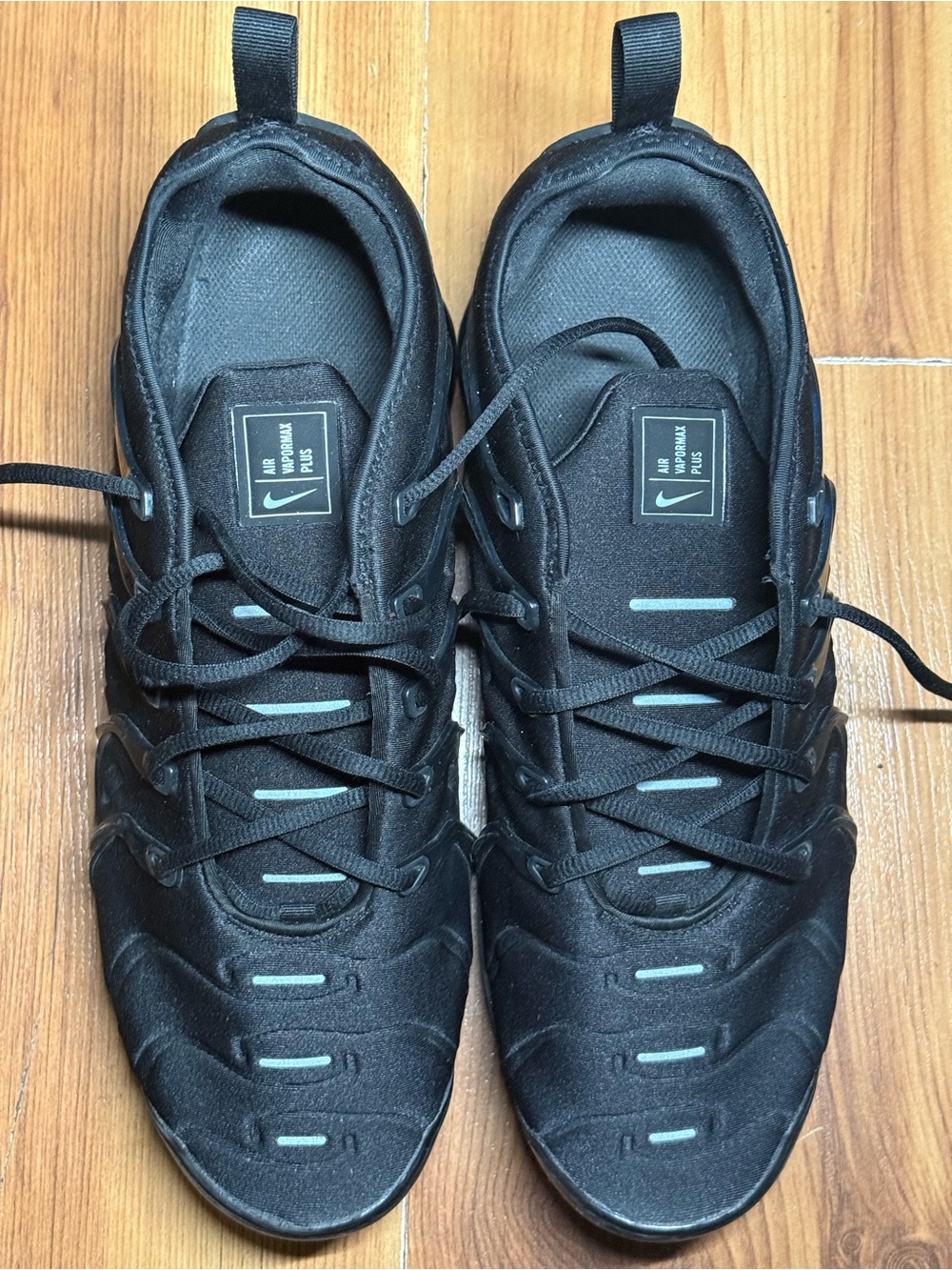 Nike Air VaporMax Plus Low Triple Black Mens Athletic Shoes 924453-004